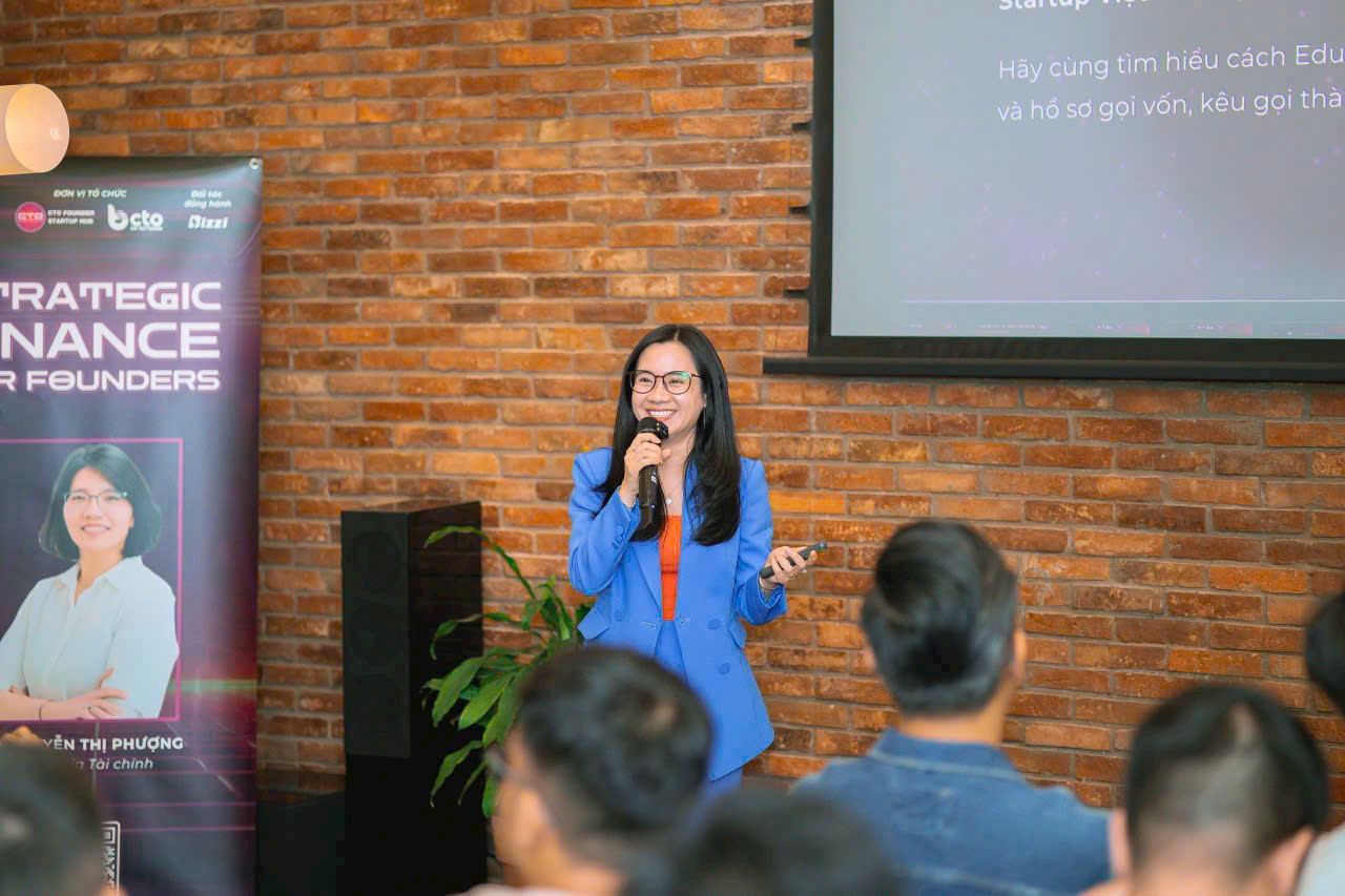 Chuyên gia chia sẻ tại Strategic Finance for Founders